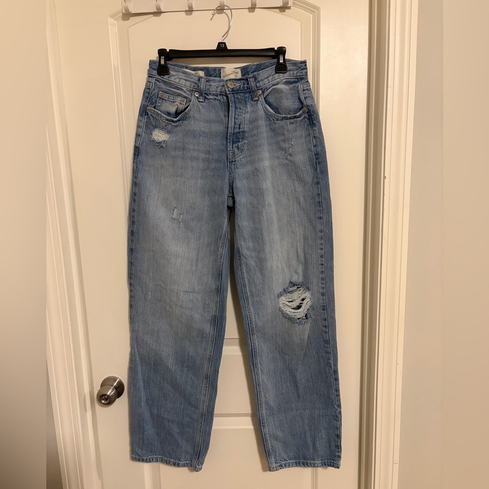 Universal Thread Light Blue Denim Jeans